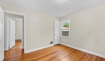 7910 Orchard Ave, Dearborn, MI 48126