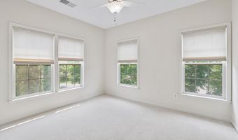21565 CENTER POINT Cir, Ashburn, VA 20147
