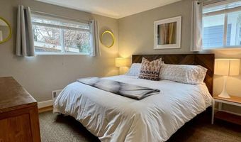 4118 18TH Road N Unit Middle Floor Middle Floor, Arlington, VA 22207