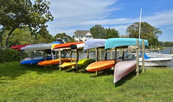 84 GREAT LAKE Dr, Annapolis, MD 21403