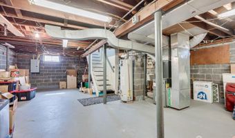 49 N Smith St, Avenel, NJ 07001