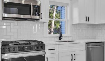 9 Glen Ct, Barnegat, NJ 08005