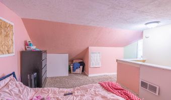 405 Ridge Ave, Aurora, IN 47001
