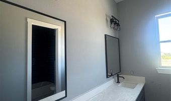 560 Aermotor Loop, Weatherford, TX 76085