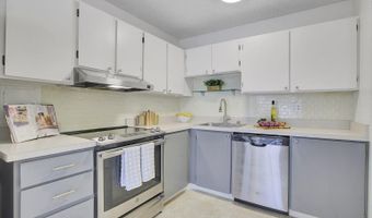 555 Pierce St 842, Albany, CA 94706