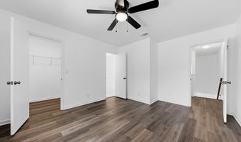 1927 MAIN St, Atlantic Beach, FL 32233
