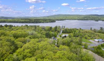 14 Lakeshore Dr, Belgrade, ME 04918