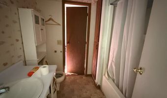 121 Caldwell St, Athens, WV 24712