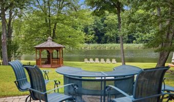 80 Skytop Rd, Andover, NJ 07860