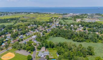 119 East Rd, Belford, NJ 07718