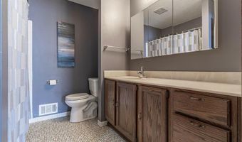 8372 Lower 138th Ct, Apple Valley, MN 55124