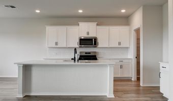 226 Brood Dr, Adkins, TX 78101