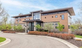 2715 S Spurway Dr, Ann Arbor, MI 48105