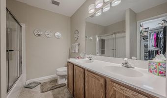 12 BARCLAY Dr, Hockessin, DE 19707