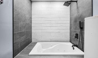 202 Utah St, Athens, AL 35611