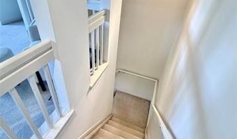 1870 Lindsay Ln, Ann Arbor, MI 48104