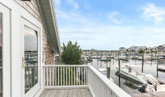 41 Transom Row, Bald Head Island, NC 28461