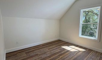216 15th St, Apalachicola, FL 32320