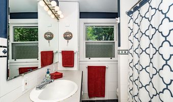 920 Clark Ave, Ames, IA 50010