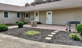 2982 Homeworth Rd, Alliance, OH 44601