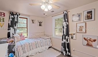 8 Billy Hill Rd, Beaufort, SC 29906