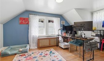 69 Roger Williams Ave, East Providence, RI 02916