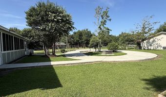 241 Bismark St, Bay St. Louis, MS 39520
