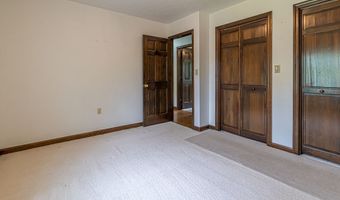 19464 Triple Crown Dr, Abingdon, VA 24211