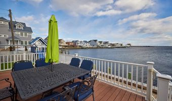 256 Cedar Dr, Bayville, NJ 08721