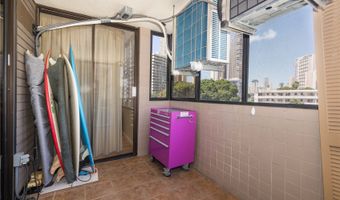 2752 Kaaha St 309, Honolulu, HI 96826