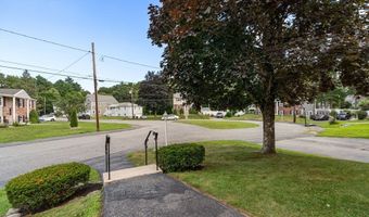 129 Plymouth Rd, Bellingham, MA 02019