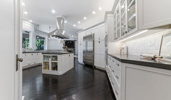 87 Ball Park St, Allen, KY 41601