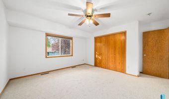 1000 E Maywood St, Brandon, SD 57005