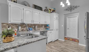 809 Jamestown Dr, Altus, OK 73521
