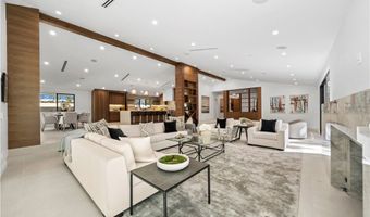 16105 Clear Oak Dr, Encino, CA 91436