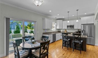 25 Ironwood Dr, Coventry, RI 02816
