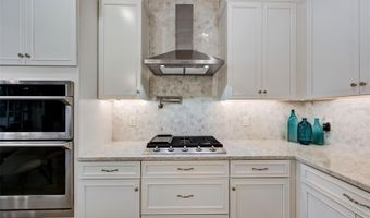 5413 WISHING ARCH Dr, Apollo Beach, FL 33572