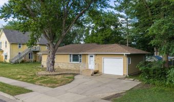 504 14th St NW, Austin, MN 55912