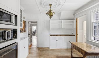 1331 New London Ave, Cranston, RI 02920