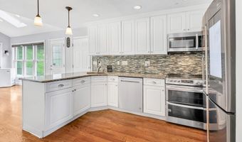 75 Brookside Pl, Cheshire, CT 06410