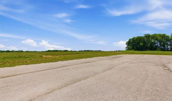 421 Chambers Creek Trl, Alvarado, TX 76009