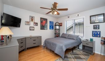 541 N 4th Ave, Addison, IL 60101