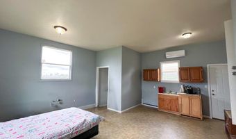 2401 Covey Ln, Alpine, TX 79830