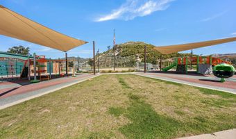 35164 Grove Trl, Fallbrook, CA 92028