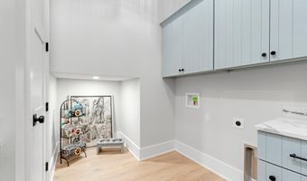 1801 Golfview Dr, Auburn, IN 46706