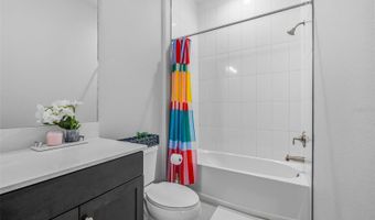 5254 WOLF CREEK Dr, Apollo Beach, FL 33572