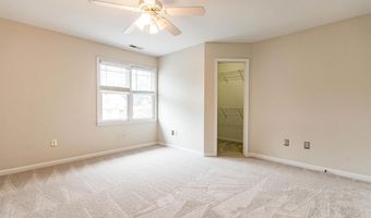 1041 Mica Lamp Ct, Apex, NC 27502