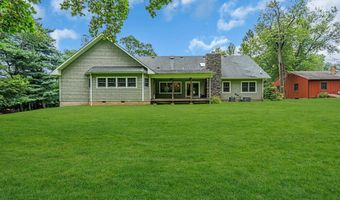 10 Greenwood Pl, Middletown, NJ 07748