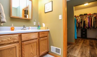 1524 N Harrison St, Aberdeen, SD 57401