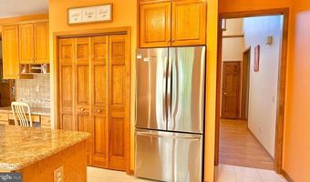 26 POLING FARM Ct, Belle Mead, NJ 08502